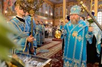 19-В канун праздника Успения Божией Матери Управляющий Усть-Каменогорской и Семипалатинской епархией сослужил митрополиту Астанайскому и Казахстанскому Александру за всенощным бдением в главном храме Казахстанского Митрополичьего округа