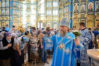 21-В канун праздника Успения Божией Матери Управляющий Усть-Каменогорской и Семипалатинской епархией сослужил митрополиту Астанайскому и Казахстанскому Александру за всенощным бдением в главном храме Казахстанского Митрополичьего округа