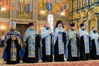 24-В канун праздника Успения Божией Матери Управляющий Усть-Каменогорской и Семипалатинской епархией сослужил митрополиту Астанайскому и Казахстанскому Александру за всенощным бдением в главном храме Казахстанского Митрополичьего округа