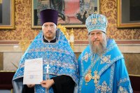 39-В канун праздника Успения Божией Матери Управляющий Усть-Каменогорской и Семипалатинской епархией сослужил митрополиту Астанайскому и Казахстанскому Александру за всенощным бдением в главном храме Казахстанского Митрополичьего округа