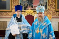 41-В канун праздника Успения Божией Матери Управляющий Усть-Каменогорской и Семипалатинской епархией сослужил митрополиту Астанайскому и Казахстанскому Александру за всенощным бдением в главном храме Казахстанского Митрополичьего округа