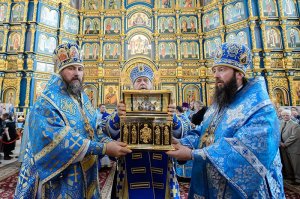 Епископ Усть-Каменогорский и Семипалатинский Амфилохий принял участие в престольном торжестве главного храма Казахстана - Успенском кафедральном соборе г.Астаны