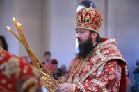 6-В Неделю о самаряныне Преосвященнейший епископ Амфилохий совершил Божественную Литургию в Андреевском кафедральном соборе Усть-Каменогорска