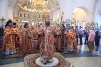 10-В Неделю о самаряныне Преосвященнейший епископ Амфилохий совершил Божественную Литургию в Андреевском кафедральном соборе Усть-Каменогорска