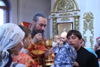 32-В Неделю о самаряныне Преосвященнейший епископ Амфилохий совершил Божественную Литургию в Андреевском кафедральном соборе Усть-Каменогорска