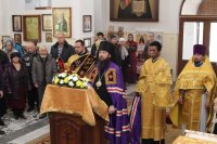 9-Служение епископа Амфилохия в Свято-Зиновьевском храме города Усть-Каменогорска