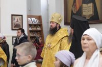 14-Служение епископа Амфилохия в Свято-Зиновьевском храме города Усть-Каменогорска