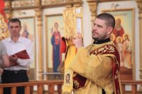 7-В первый день нового года епископ Амфилохий совершил Божественную Литургию в кафедральном соборе