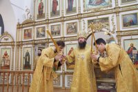 15-В первый день нового года епископ Амфилохий совершил Божественную Литургию в кафедральном соборе