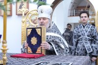 2-«Ныне силы Небесные с нами невидимо служат». В Свято-Андреевском кафедральном соборе совершена первая Литургия Преждеосвященных Даров.