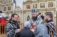 9-«Ныне силы Небесные с нами невидимо служат». В Свято-Андреевском кафедральном соборе совершена первая Литургия Преждеосвященных Даров.