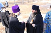 2-В субботу Акафиста епископ Амфилохий совершил Божественную Литургию в Покровском храме Усть-Каменогорска