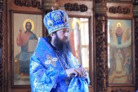 29-В субботу Акафиста епископ Амфилохий совершил Божественную Литургию в Покровском храме Усть-Каменогорска