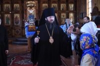 32-В субботу Акафиста епископ Амфилохий совершил Божественную Литургию в Покровском храме Усть-Каменогорска