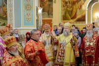 1-	 В Алма-Ате продолжается празднование 145-летия учреждения Туркестанской епархии. Литургия с участием казахстанских иерархов и архипастырей из России и Украины состоялась в Никольском соборе 