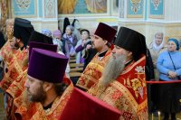 2-	 В Алма-Ате продолжается празднование 145-летия учреждения Туркестанской епархии. Литургия с участием казахстанских иерархов и архипастырей из России и Украины состоялась в Никольском соборе 