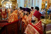 3-	 В Алма-Ате продолжается празднование 145-летия учреждения Туркестанской епархии. Литургия с участием казахстанских иерархов и архипастырей из России и Украины состоялась в Никольском соборе 