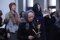 7-Епископ Амфилохий совершил чтение заключительной части Великого покаянного канона преподобного Андрея Критского в Андреевском кафедральном соборе