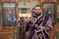 15-В Неделю 5-ю Великого поста епископ Амфилохий совершил Божественную Литургию в Богородице-Рождественском храме Усть-Каменогорска
