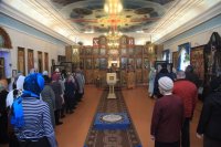 16-В Неделю 5-ю Великого поста епископ Амфилохий совершил Божественную Литургию в Богородице-Рождественском храме Усть-Каменогорска