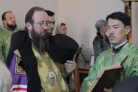9-Накануне Святой Пятидесятницы в Свято-Андреевском кафедральном соборе было совершено праздничное Всенощное бдение