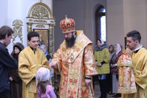 В канун Недели о мытаре и фарисее епископ Амфилохий возглавил служение Всенощного бдения в главном храме Рудного Алтая