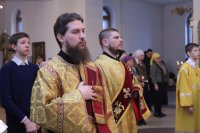 7-В канун Недели о мытаре и фарисее епископ Амфилохий возглавил служение Всенощного бдения в главном храме Рудного Алтая