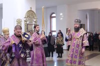5-В субботу первой седмицы Святой Четыредесятницы епископ Амфилохий совершил Божественную Литургию в Андреевском кафедральном соборе