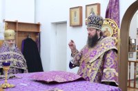 6-В субботу первой седмицы Святой Четыредесятницы епископ Амфилохий совершил Божественную Литургию в Андреевском кафедральном соборе