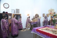 11-В субботу первой седмицы Святой Четыредесятницы епископ Амфилохий совершил Божественную Литургию в Андреевском кафедральном соборе