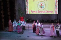 12-Епископ Амфилохий посетил фестиваль, посвященный празднику Святой Троицы