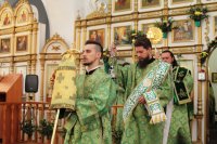 12-«Величаем Тя, Живодавче Христе, и чтим Всесвятаго Духа Твоего». День Святой Троицы в Усть-Каменогорске (+ВИДЕО)