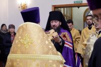 6-В Неделю 22-ю по Пятидесятнице Преосвященнейший епископ Амфилохий совершил Божественную Литургию в Андреевском кафедральном соборе