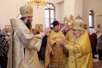 12-В Неделю 22-ю по Пятидесятнице Преосвященнейший епископ Амфилохий совершил Божественную Литургию в Андреевском кафедральном соборе