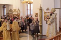 19-В Неделю 22-ю по Пятидесятнице Преосвященнейший епископ Амфилохий совершил Божественную Литургию в Андреевском кафедральном соборе