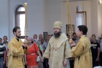 9-В Неделю 9-ю по Пятидесятнице епископ Амфилохий совершил Божественную Литургию в Андреевском кафедральном соборе