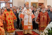 11-Епископ Усть-Каменогорский и Семипалатинский Амфилохий сослужил Главе Казахстанского Митрополичьего округа перед мироточивым образом Царицы Небесной "Умягчение злых сердец" в Благовещенском соборе Павлодара