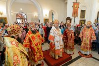 16-Епископ Усть-Каменогорский и Семипалатинский Амфилохий сослужил Главе Казахстанского Митрополичьего округа перед мироточивым образом Царицы Небесной "Умягчение злых сердец" в Благовещенском соборе Павлодара