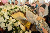 45-Епископ Усть-Каменогорский и Семипалатинский Амфилохий сослужил Главе Казахстанского Митрополичьего округа перед мироточивым образом Царицы Небесной "Умягчение злых сердец" в Благовещенском соборе Павлодара