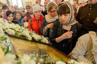 48-Епископ Усть-Каменогорский и Семипалатинский Амфилохий сослужил Главе Казахстанского Митрополичьего округа перед мироточивым образом Царицы Небесной "Умягчение злых сердец" в Благовещенском соборе Павлодара