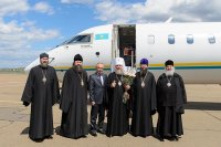 1-	 Мироточивый образ Божией Матери «Умягчение злых сердец» прибыл на землю Рудного Алтая
