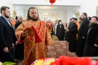 35-	 Мироточивый образ Божией Матери «Умягчение злых сердец» прибыл на землю Рудного Алтая