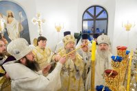 24-Епископ Амфилохий принял участие в великом освящении новопостроенного Михаило-Архангельского храма в городе Павлодаре
