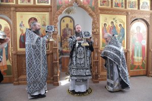 В четверг второй седмицы Великого поста епископ Амфилохий совершил Литургию Преждеосвященных Даров