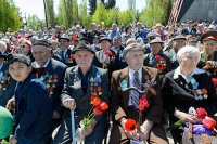 26-Митрополит Астанайский и Казахстанский Александр и аким Восточно-Казахстанской области приняли участие в праздновании Дня Великой Победы в Усть-Каменогорске 