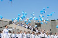 29-Митрополит Астанайский и Казахстанский Александр и аким Восточно-Казахстанской области приняли участие в праздновании Дня Великой Победы в Усть-Каменогорске 