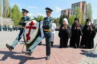 31-Митрополит Астанайский и Казахстанский Александр и аким Восточно-Казахстанской области приняли участие в праздновании Дня Великой Победы в Усть-Каменогорске 