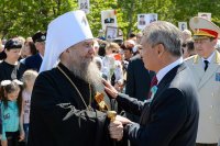 39-Митрополит Астанайский и Казахстанский Александр и аким Восточно-Казахстанской области приняли участие в праздновании Дня Великой Победы в Усть-Каменогорске 
