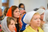 12-	 В главном храме Рудного Алтая состоялась праздничная Литургия по случаю принесения в Восточный Казахстан мироточивой иконы Богоматери «Умягчение злых сердец» 