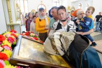 28-	 В главном храме Рудного Алтая состоялась праздничная Литургия по случаю принесения в Восточный Казахстан мироточивой иконы Богоматери «Умягчение злых сердец» 